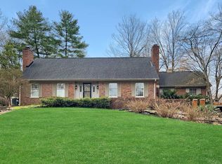 301 Stonegate Rd, Evansville, IN 47711