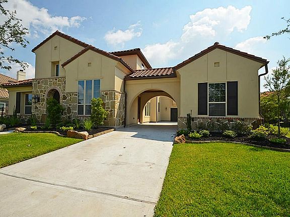 3rd image of 74 Walton Water Way Ln