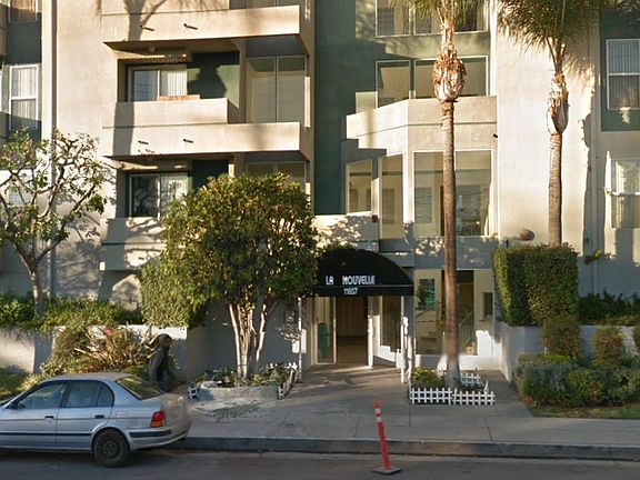 3rd image of 11657 Oxnard St #4a0b79dbf