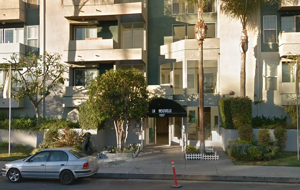 Building Photo 3