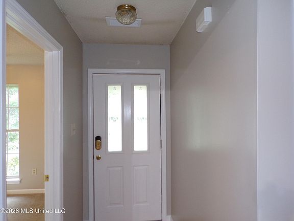 3rd image of 7395 Fox Hollow Ln