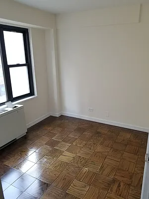 Rented by Manhattan Apartment Organization | media 64