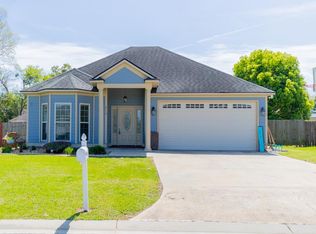 213 Bobwhite Trl, Hahira, GA 31632