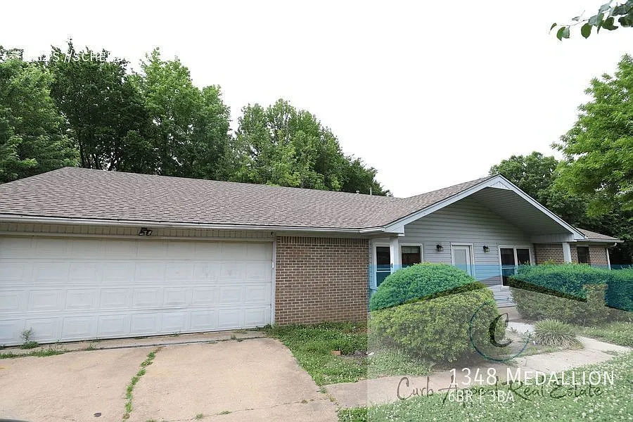 1348 Medallion Dr