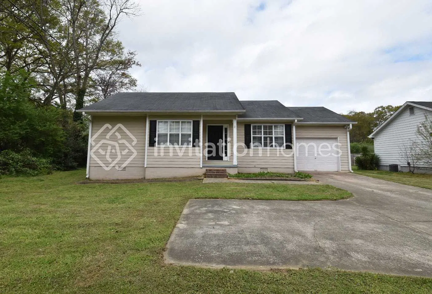 85 Circle Dr Winder, GA 30680 — Photo 1