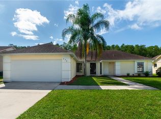 228 Red Maple Dr, Kissimmee, FL 34743