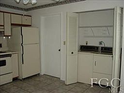 4th image of 9620 Windsor Club Cir