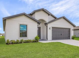 825 Gen D Macarthur Ave, Labelle, FL 33935