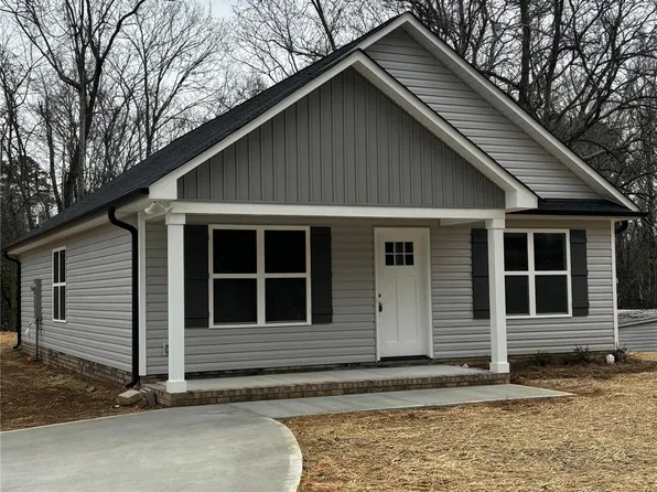 507 S Halifax St, Mount Pleasant, NC 28124