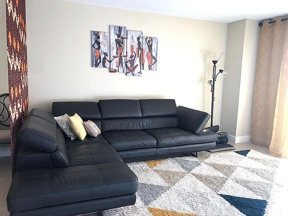 2nd image of 2500 Parkview Dr APT 618