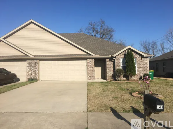 143 Foxglove St, Centerton, AR 72719