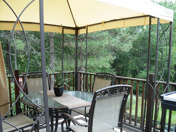 3rd image of 10 Millard Cir
