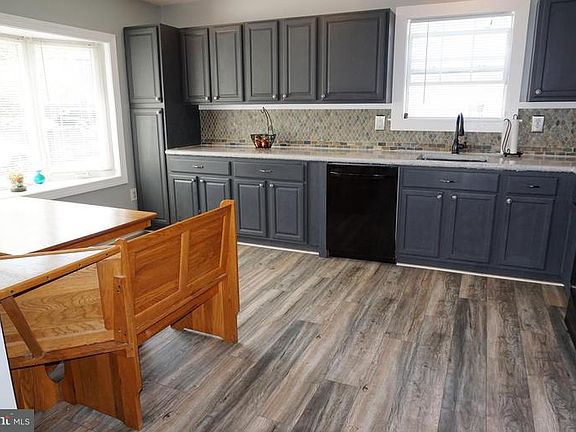 2nd image of 630 Cyril Ave