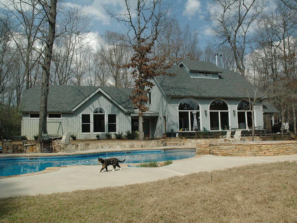 side view w/pool