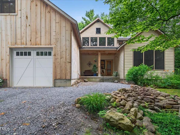 215 Young Road, Greenfield, NY 12850