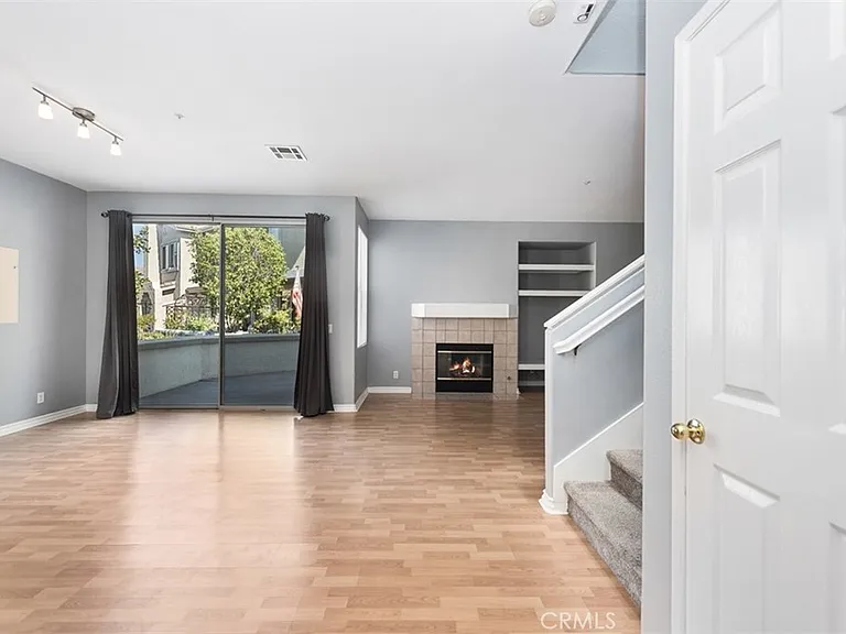 437 N Castletown #C — Photo 4