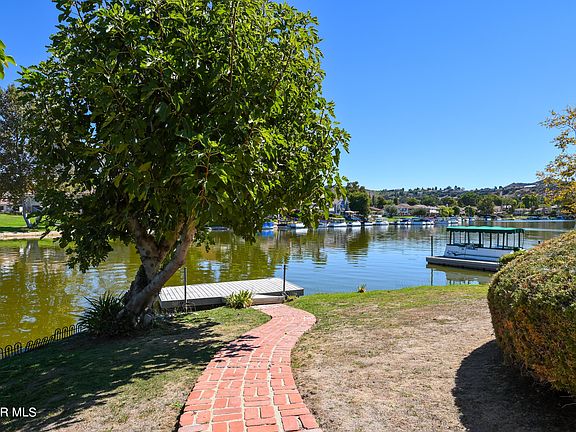 5th image of 4061 Mariner Cir