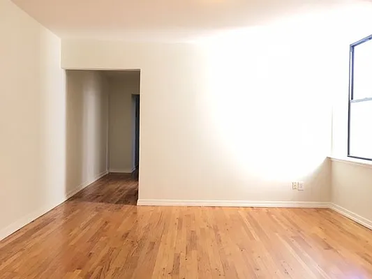 Rented by Lang Realty LLC | media 9