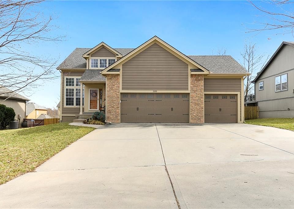 1st image of 2153 W Ferrel Dr