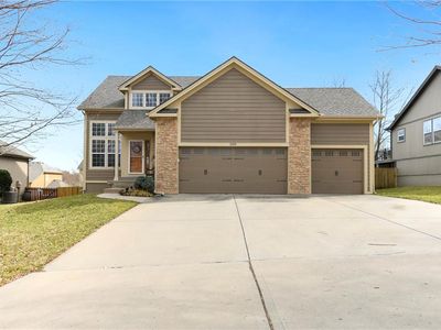 2153 W Ferrel Dr, Olathe, KS, 66061