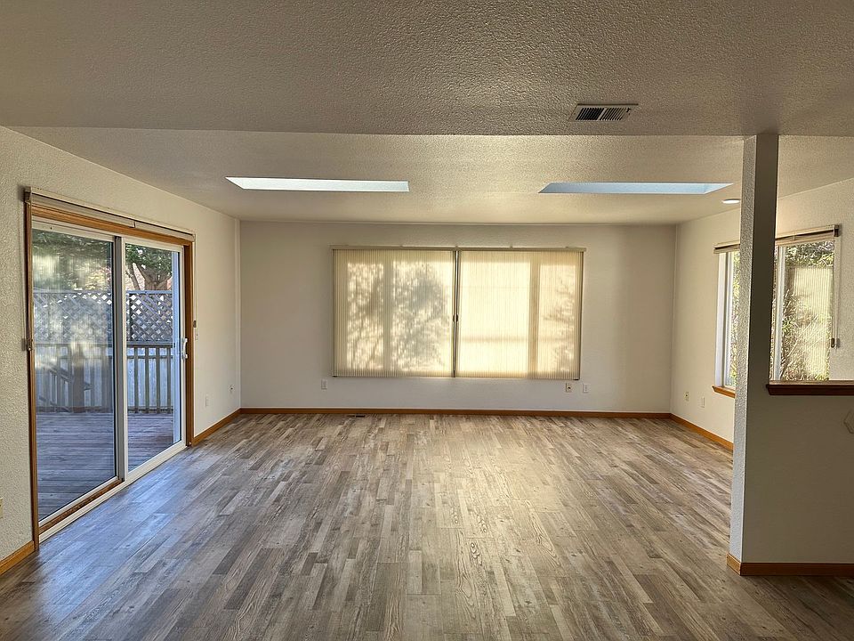 1st image of 1627 Tasi Ln
