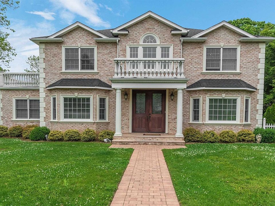 1st image of 1 Crabtree Ln