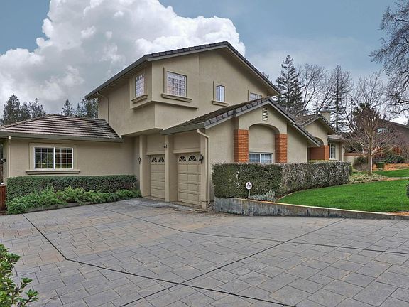 2nd image of 14632 Golf Links Dr
