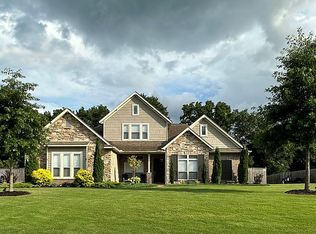 2379 Riverfront Ln, Fayetteville, AR 72703