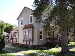 10008 Union St, Hebron, IL 60034