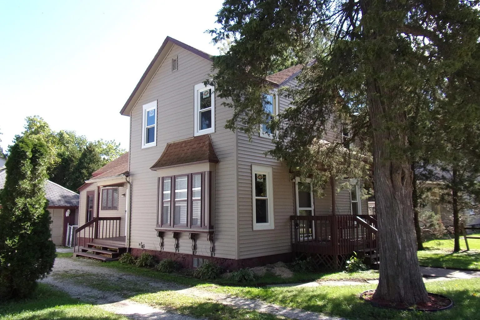 10008 Union St photo 1