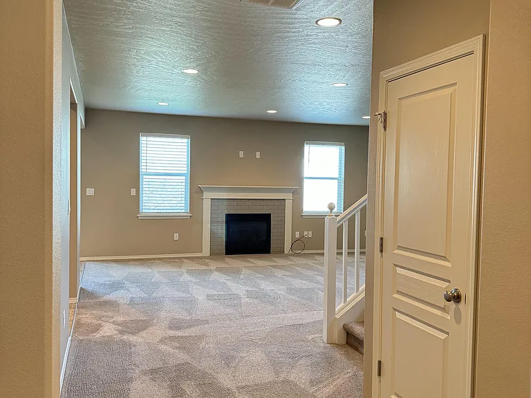 2925 Cashmere Dr — Photo 10