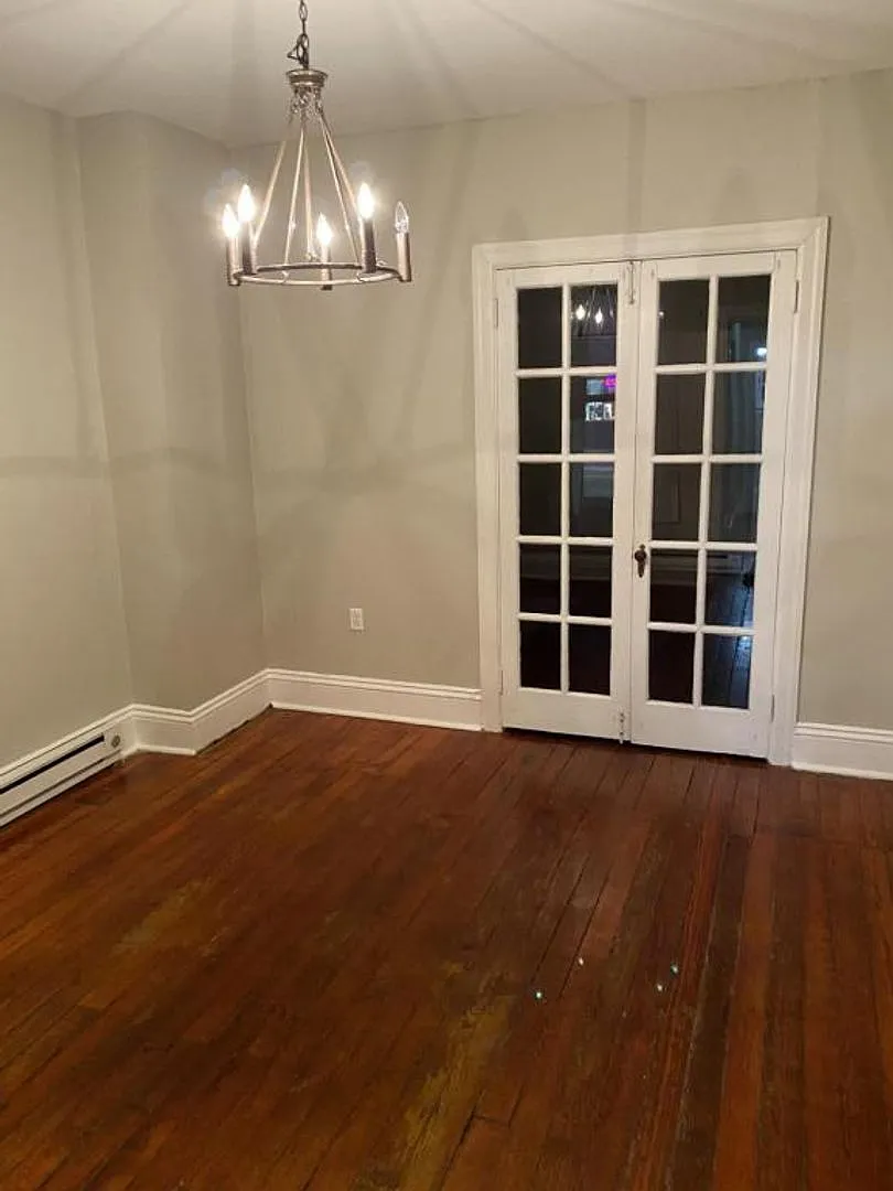 Building Photo - 142 S Hanover St #1