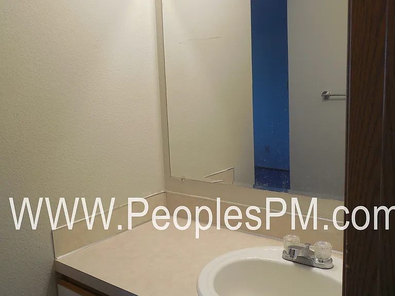 902 37th St SE #2 — Photo 8
