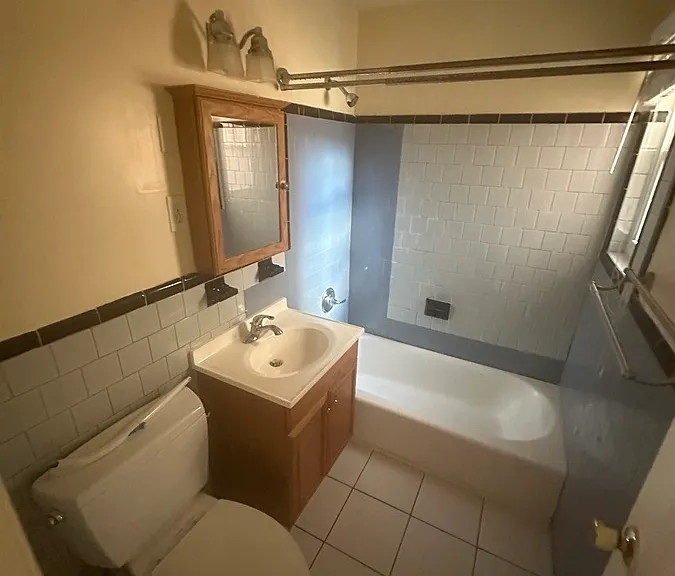 754 Girard St NW #5 — Photo 9