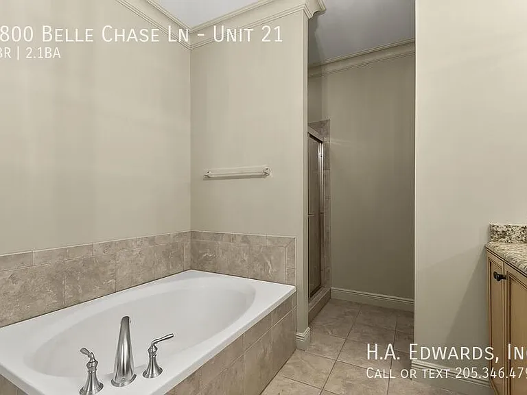 2800 Belle Chase Ln #21 — Photo 13