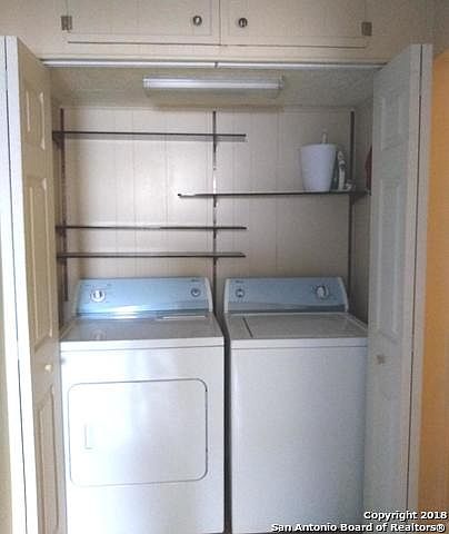 2nd image of 330 W Dickson Ave