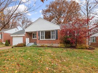 215 Sunningwell Dr, Saint Louis, MO