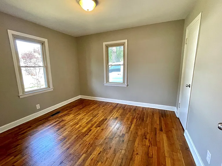 106 Peggy Ln — Photo 11