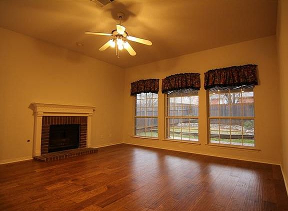 5th image of 11011 Crossland Dr