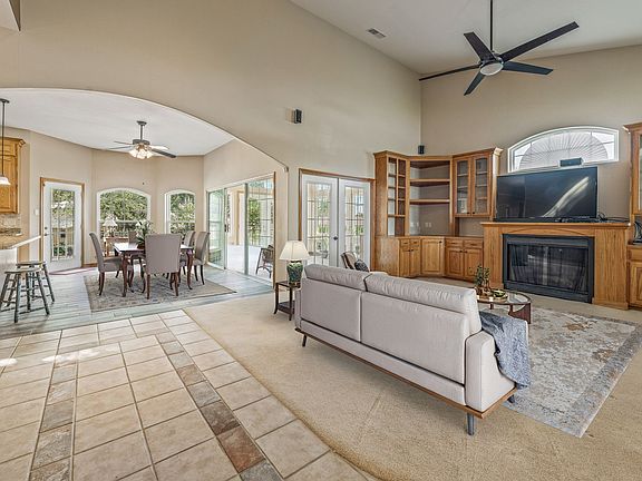 5th image of 1517 Oakwood Dr