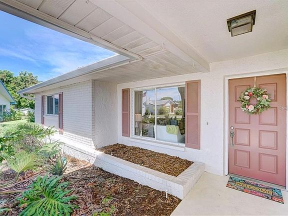 3rd image of 2852 Chalmers Ct