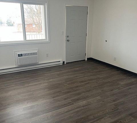 3rd image of 432 Martin Rd #11329606