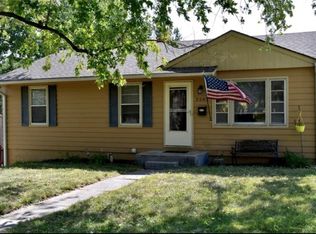 3202 Mark Twain Dr, Saint Joseph, MO 64501
