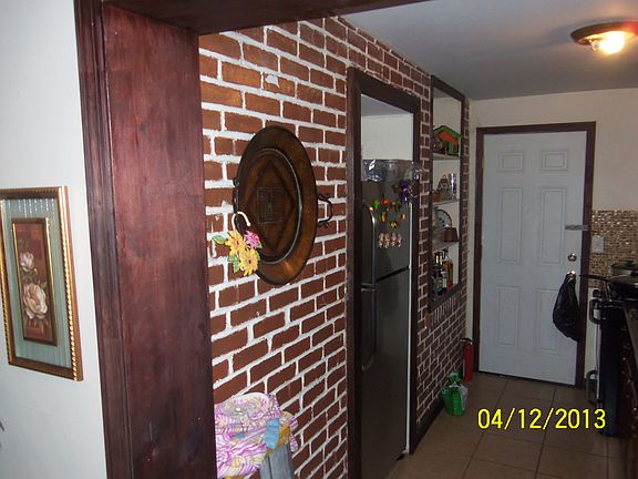 4th image of 7802 Cypress Ave