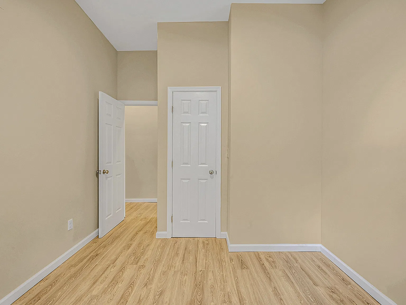 2 bed, 750 sqft, $1,295 — Photo 4
