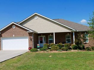 196 Cornerstone Cir, Clinton, TN 37716