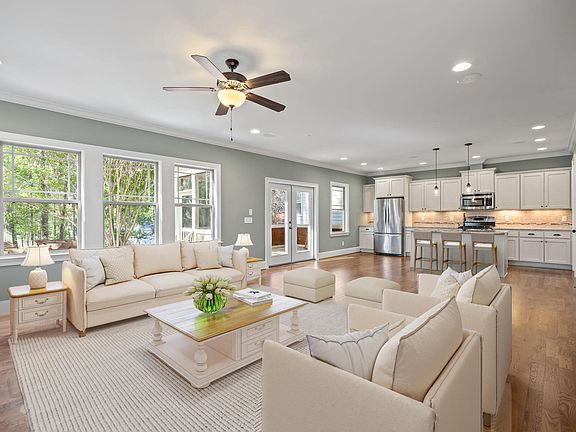 5th image of 6209 Blanche Dr