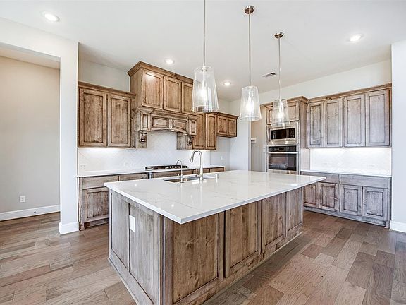 7th image of this home