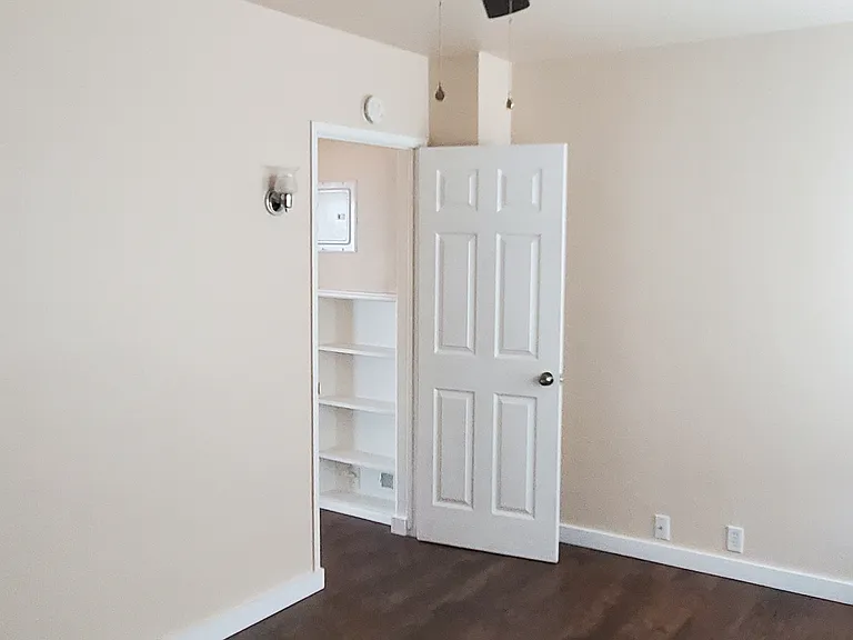 2321 Termino Ave — Photo 14