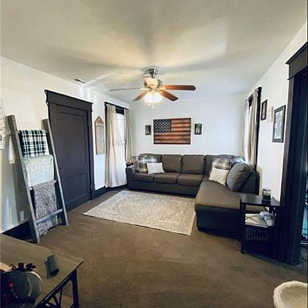 4th image of 180 W Balview Ave #B